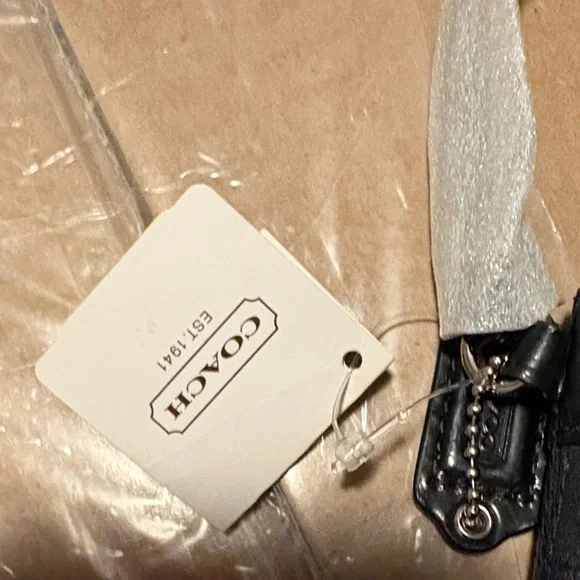 Coach Black Wristlet Clutch NWT - Picture 3 of 4